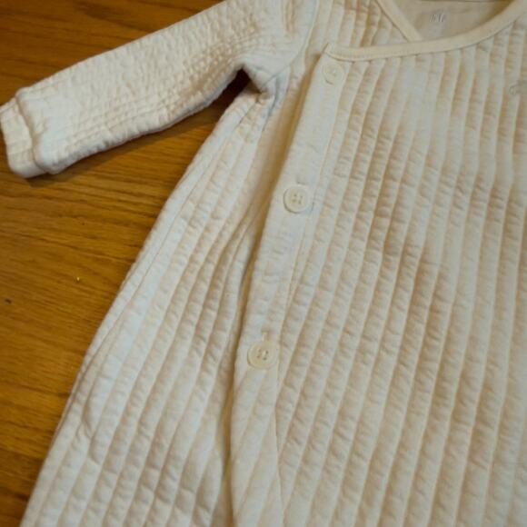 Baby Gap Baby First Favorites Crossover Outfit Ivory Frost Soft Knit Embroidered - Picture 4 of 6